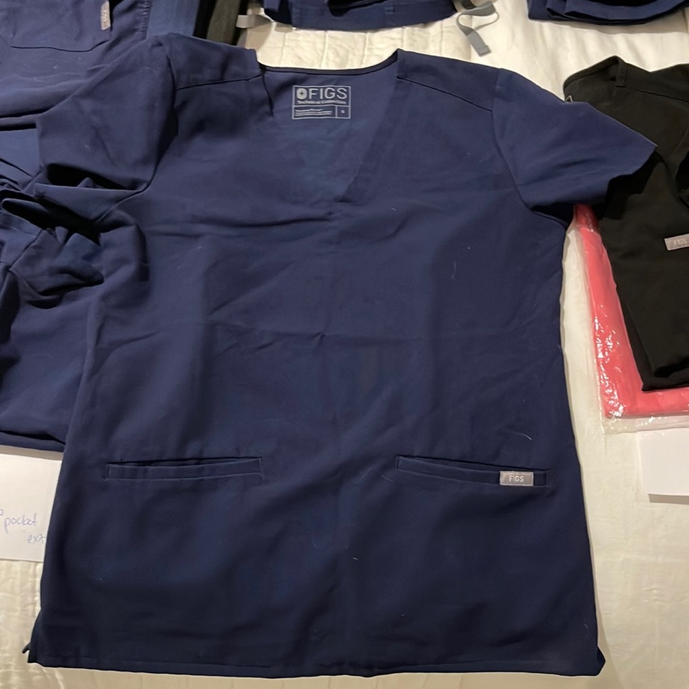 Figs Women’s Casma Three Pocket Scrub Top